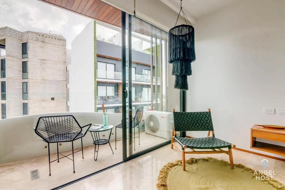 Adorable Rooftop Pool, Reliable Wifi, Near 5Th Ave Playa del Carmen México