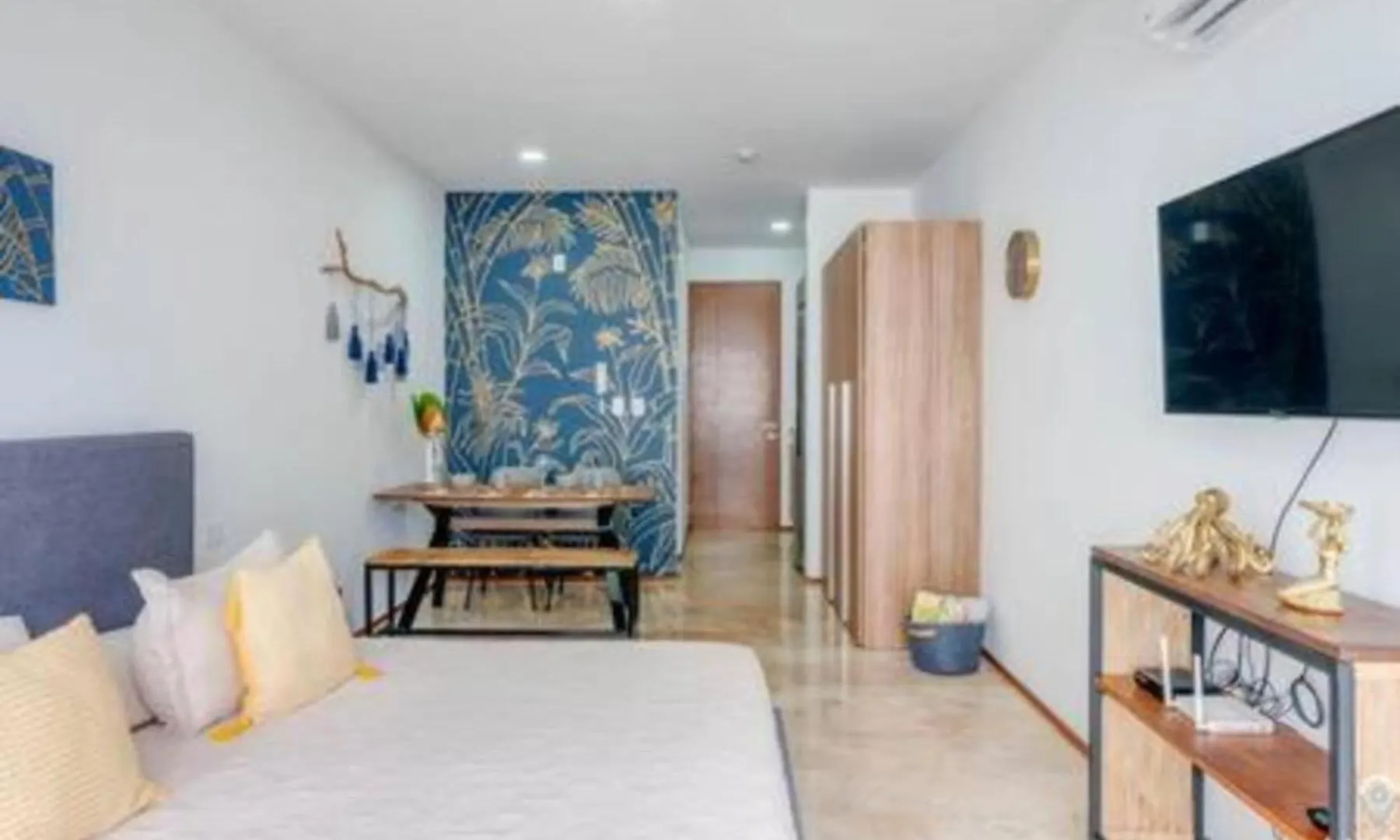 Adorable Rooftop Pool, Reliable Wifi, Near 5Th Ave Playa del Carmen Mexico