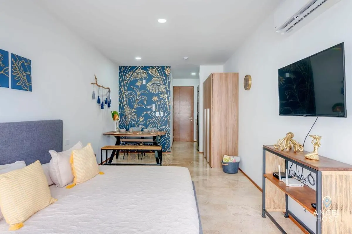 Adorable Rooftop Pool, Reliable Wifi, Near 5Th Ave Плая-дель-Кармен Мексика